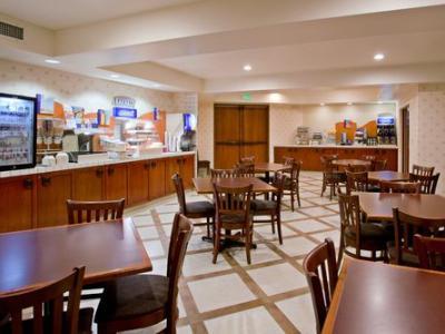 Express & By Ihg Inn