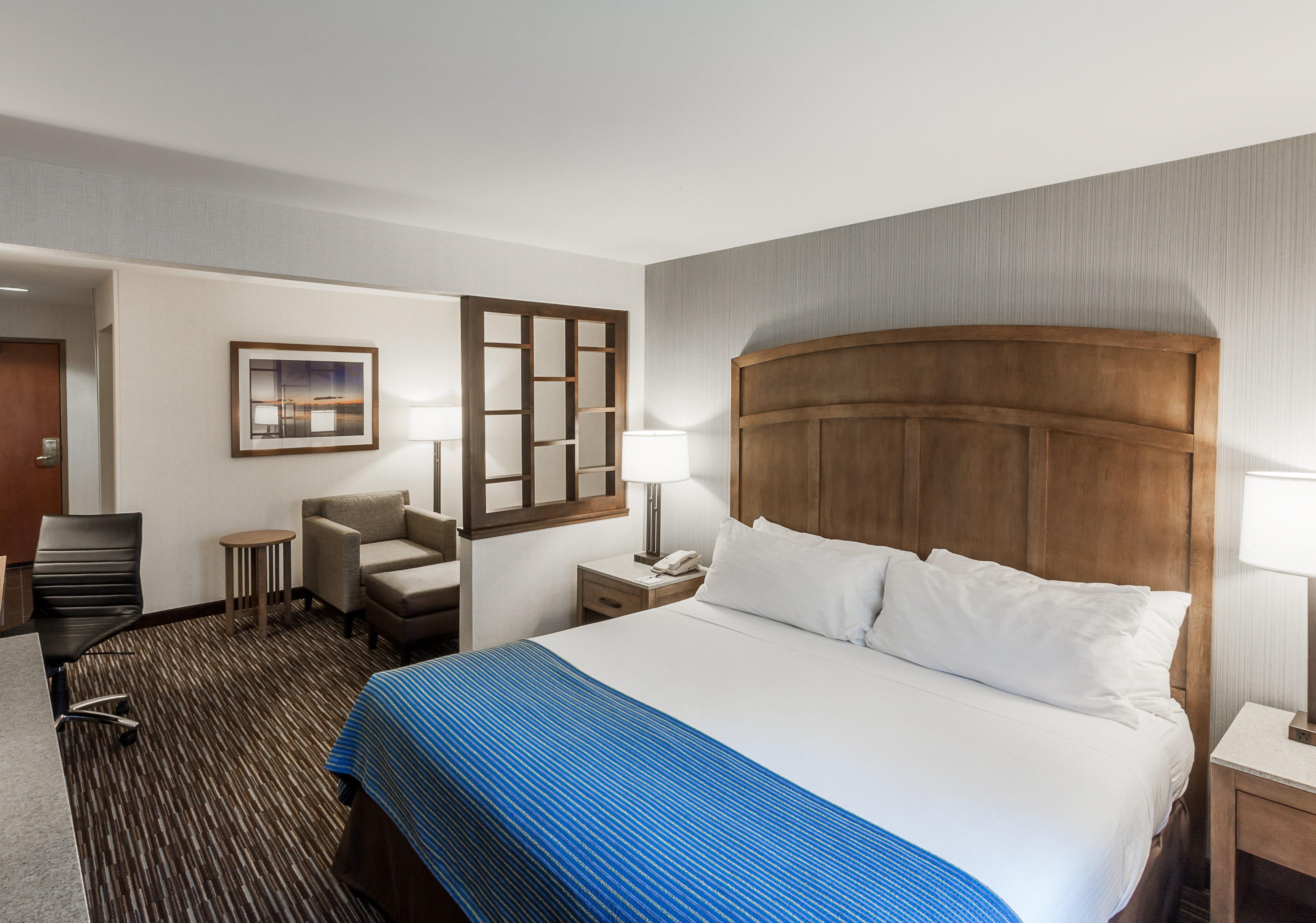 Express & By Ihg