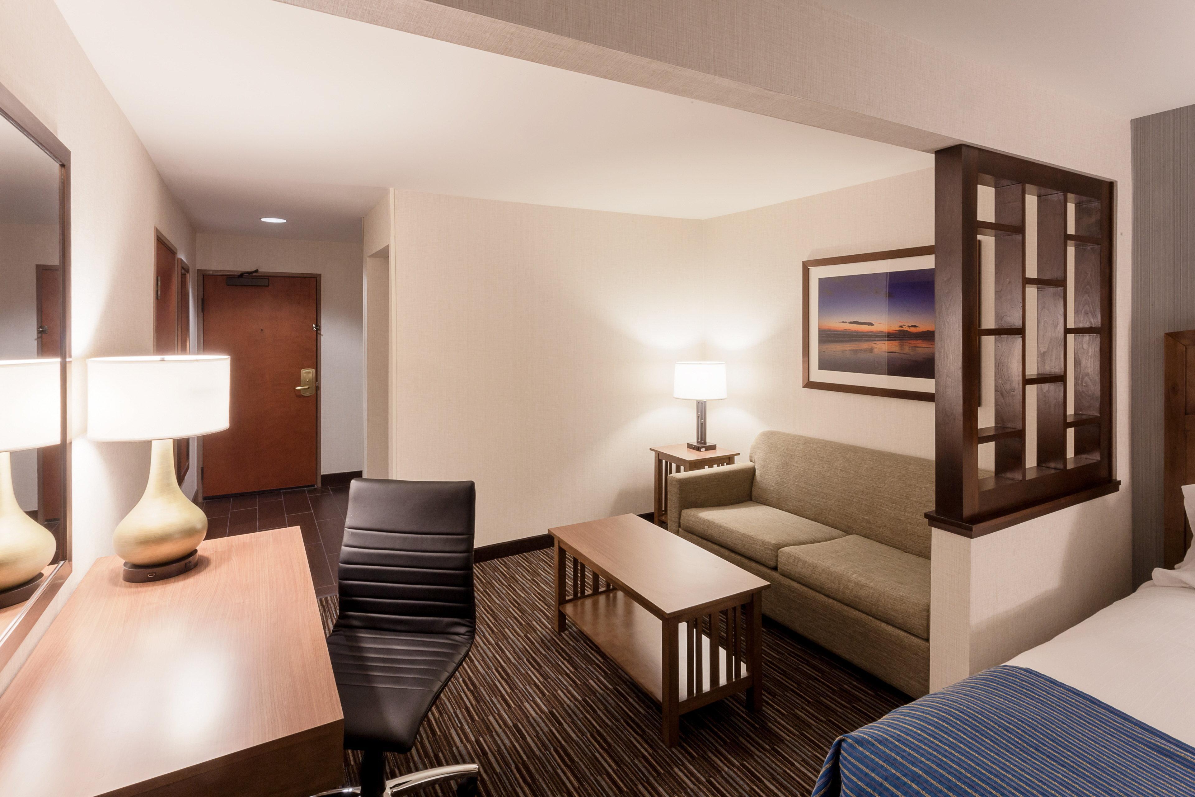 Inn Express & By Ihg Carpinteria