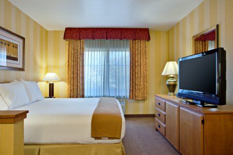 Express & By Ihg Inn
