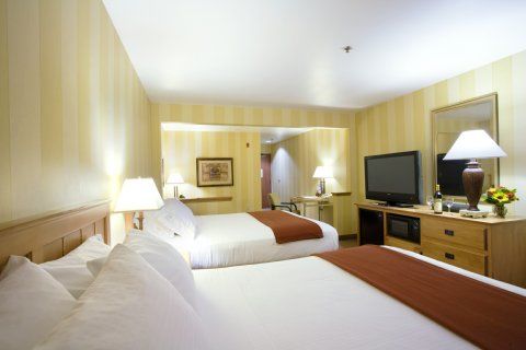 Inn Express & By Ihg
