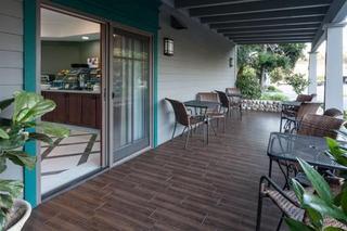 Express & By Ihg Carpinteria
